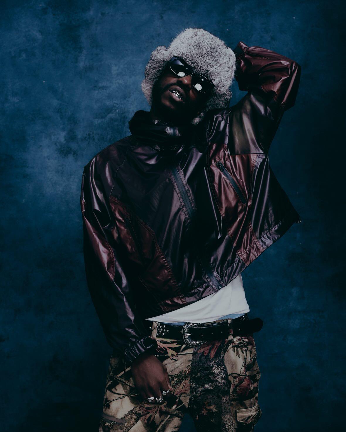 "HEAT REACTIVE SHELL JACKET" - MOCHA